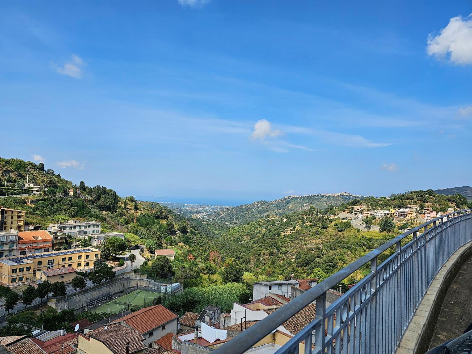 Portaterra - Spaziosa Casa Con Bella Vista E Giardino Monforte San Giorgio Exterior foto